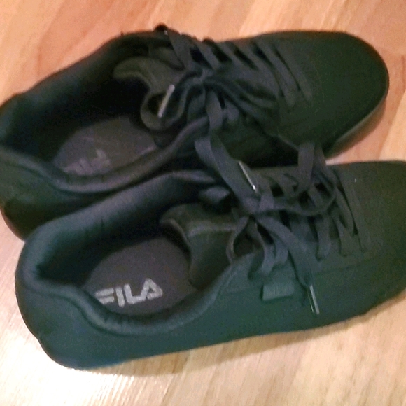 Black Fila sneaker - Picture 1 of 1